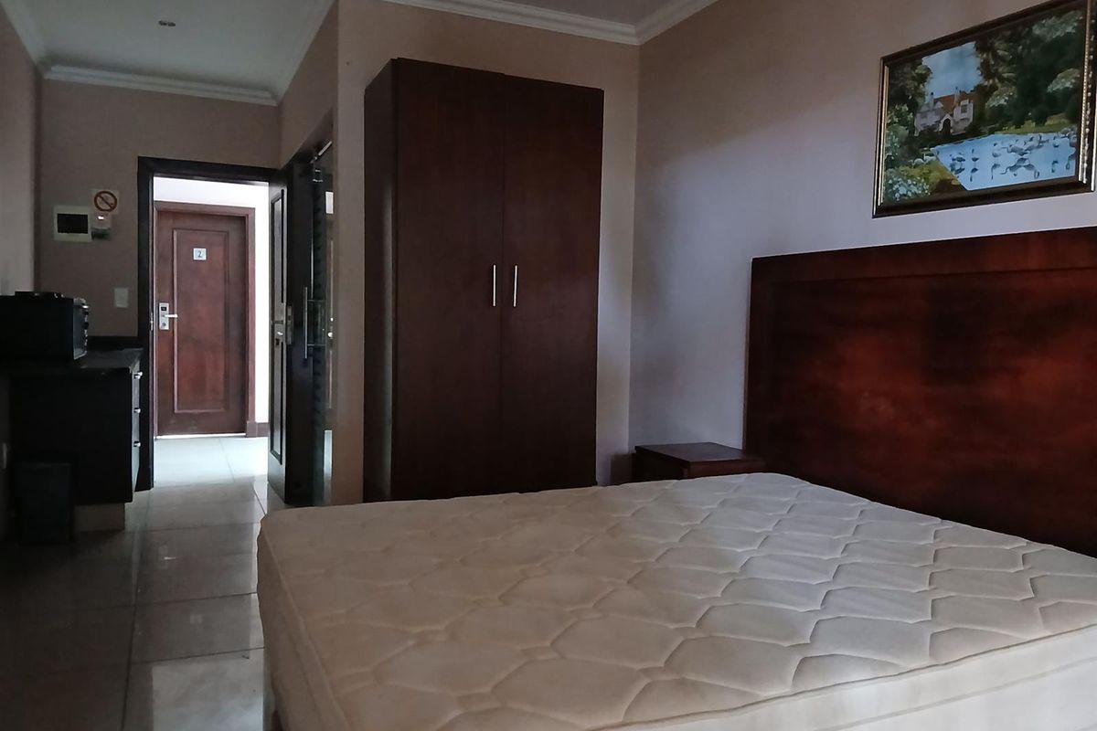 Studio Apartment To Rent in Ramsgate, Margate, KwaZulu Natal - Photo 2