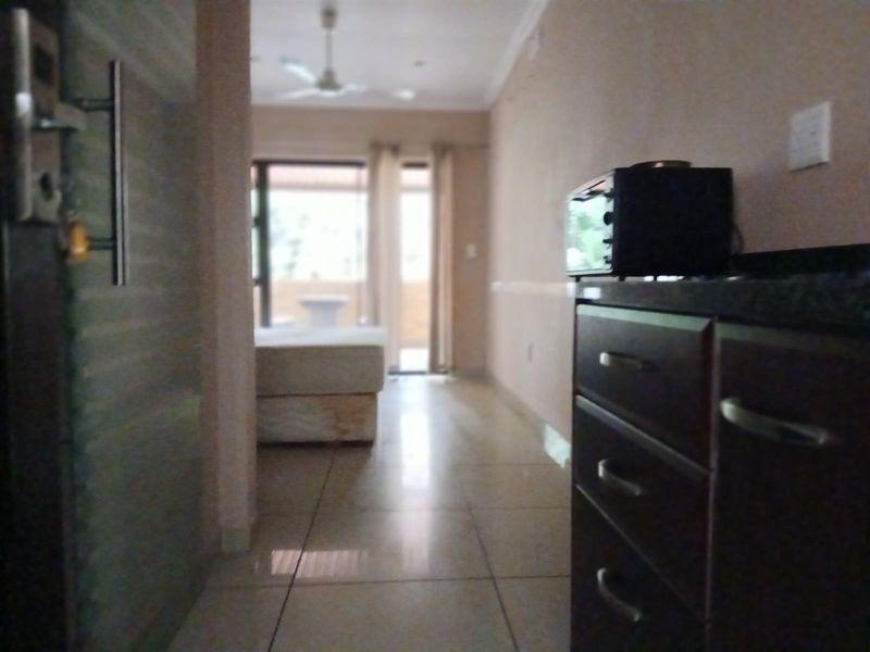 Studio Apartment To Rent in Ramsgate, Margate, KwaZulu Natal - Photo 5