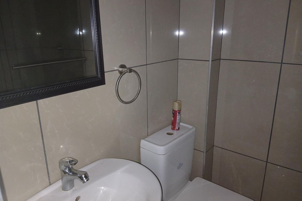 Studio Apartment To Rent in Ramsgate, Margate, KwaZulu Natal - Photo 3