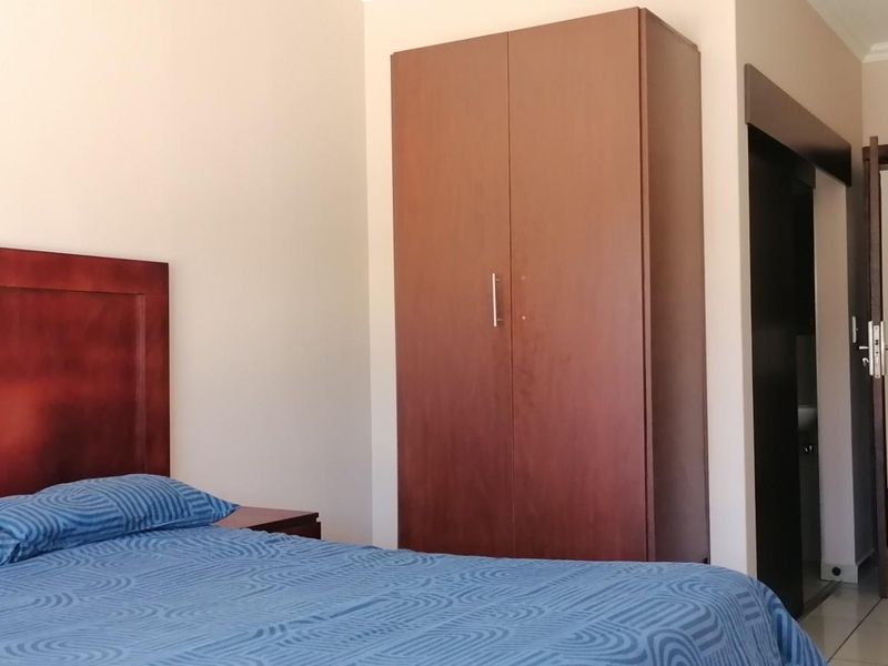 Studio Apartment To Rent in Ramsgate, Margate, KwaZulu Natal - Photo 2