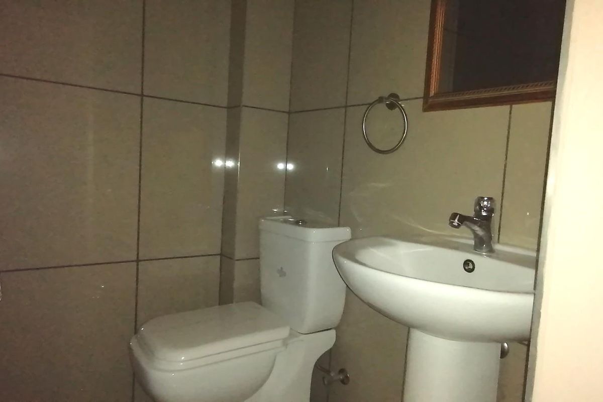 Studio Apartment To Rent in Ramsgate, Margate, KwaZulu Natal - Photo 5