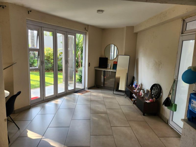 Cottage To Rent in Houghton Estate, Johannesburg - Photo 9