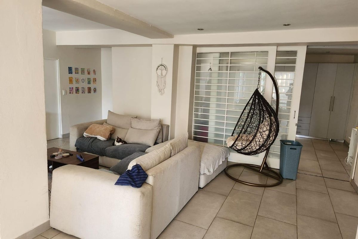 Cottage To Rent in Houghton Estate, Johannesburg - Photo 5