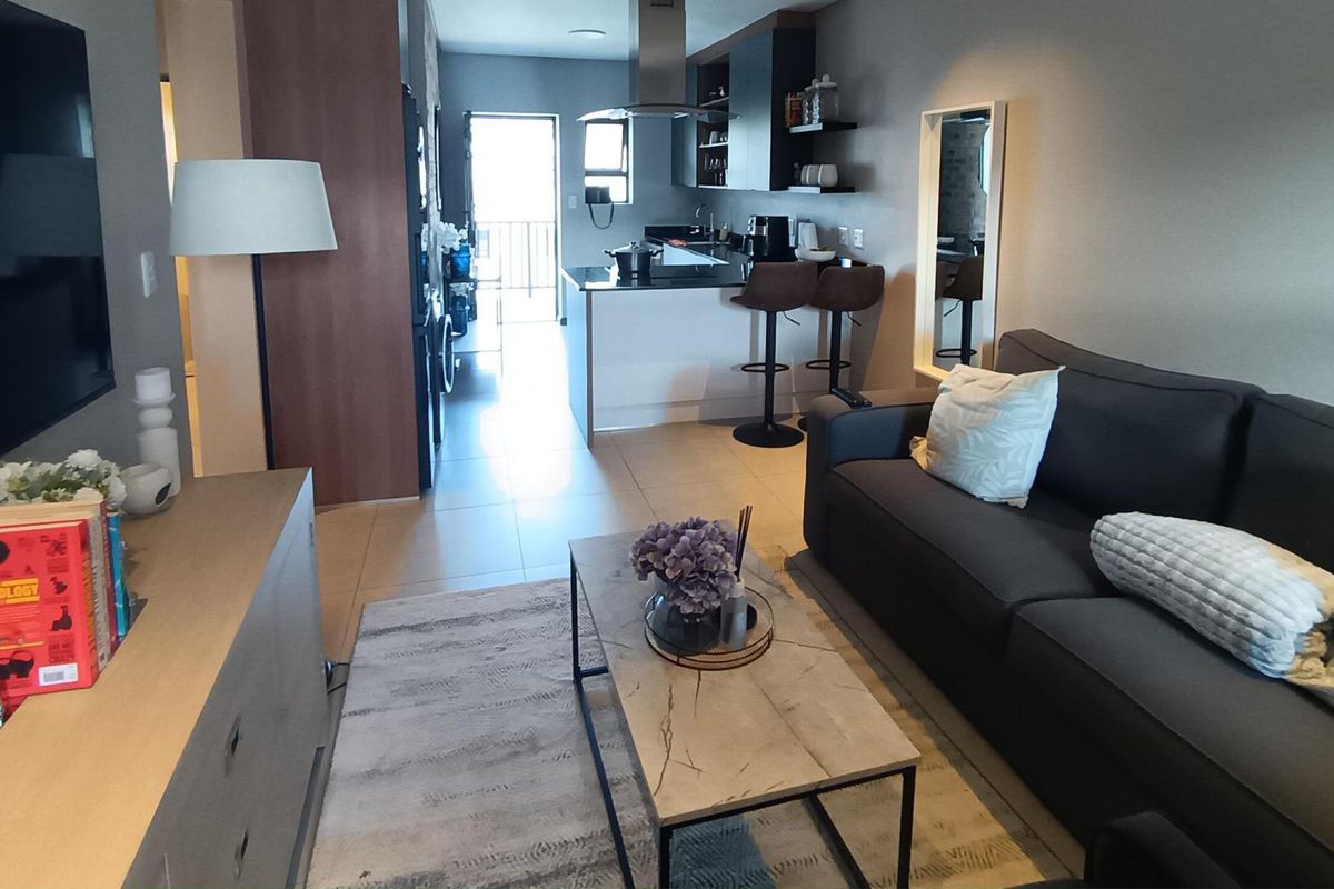 Apartment For Sale in Overbaakens Port Elizabeth - Photo 5