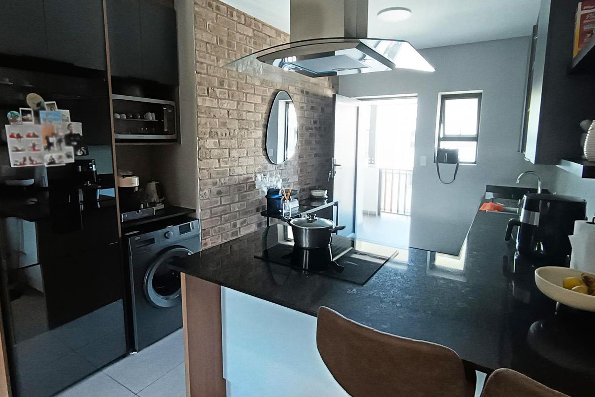 Apartment For Sale in Overbaakens Port Elizabeth - Photo 3