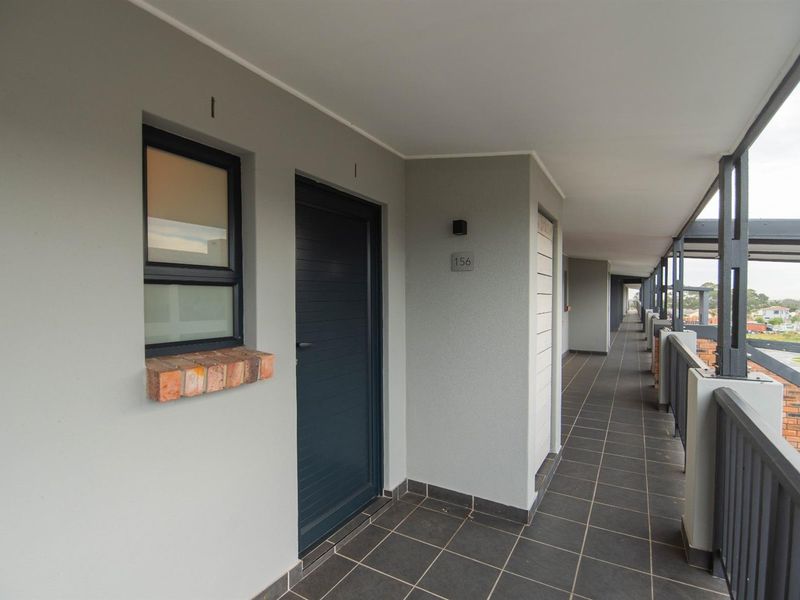 Apartment For Sale in Overbaakens Port Elizabeth - Photo 9