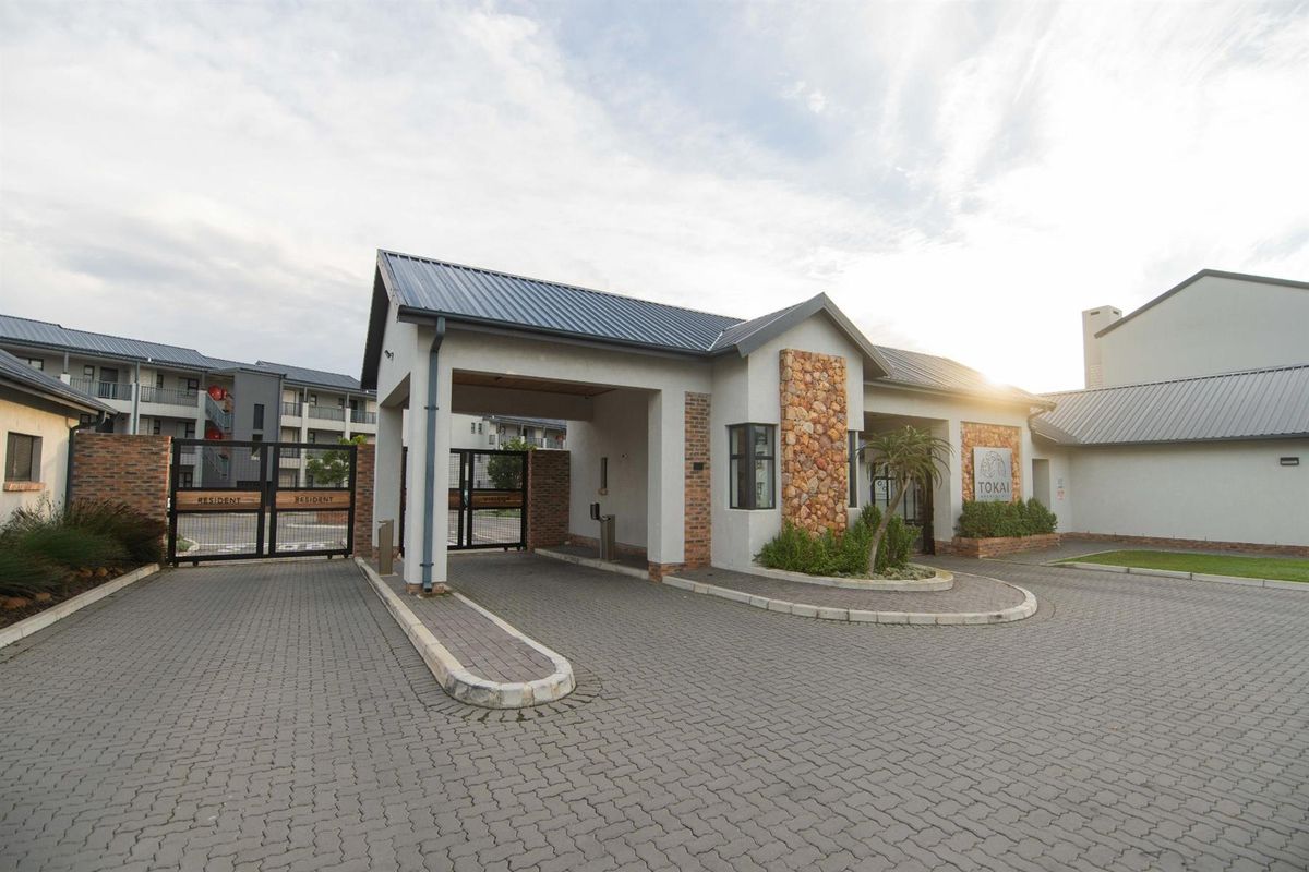 Apartment For Sale in Overbaakens Port Elizabeth - Photo 2