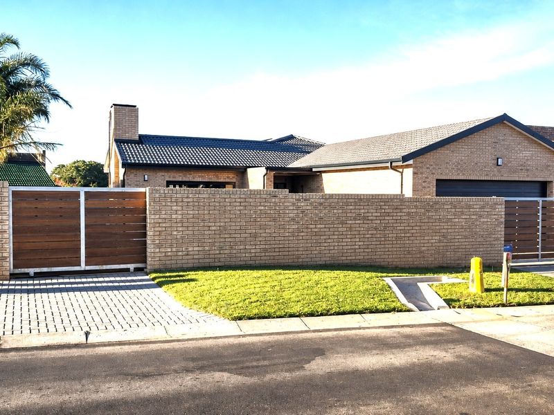 Exclusive Brand-New 4-Bedroom Home for Sale in Noorsekloof, Jeffreys Bay - Photo 1