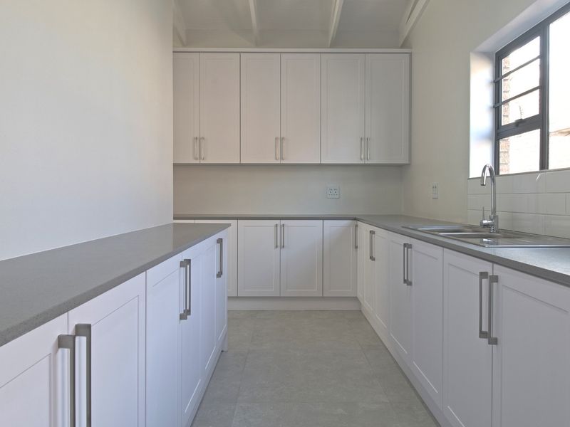 Modern 3 Bedroom, 2 Bathroom Home for Sale in Noorsekloof - Stylish New Build with Premium Finishes - Photo 9