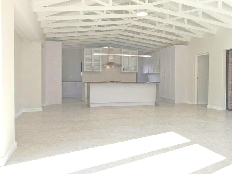 Modern 3 Bedroom, 2 Bathroom Home for Sale in Noorsekloof - Stylish New Build with Premium Finishes - Photo 4