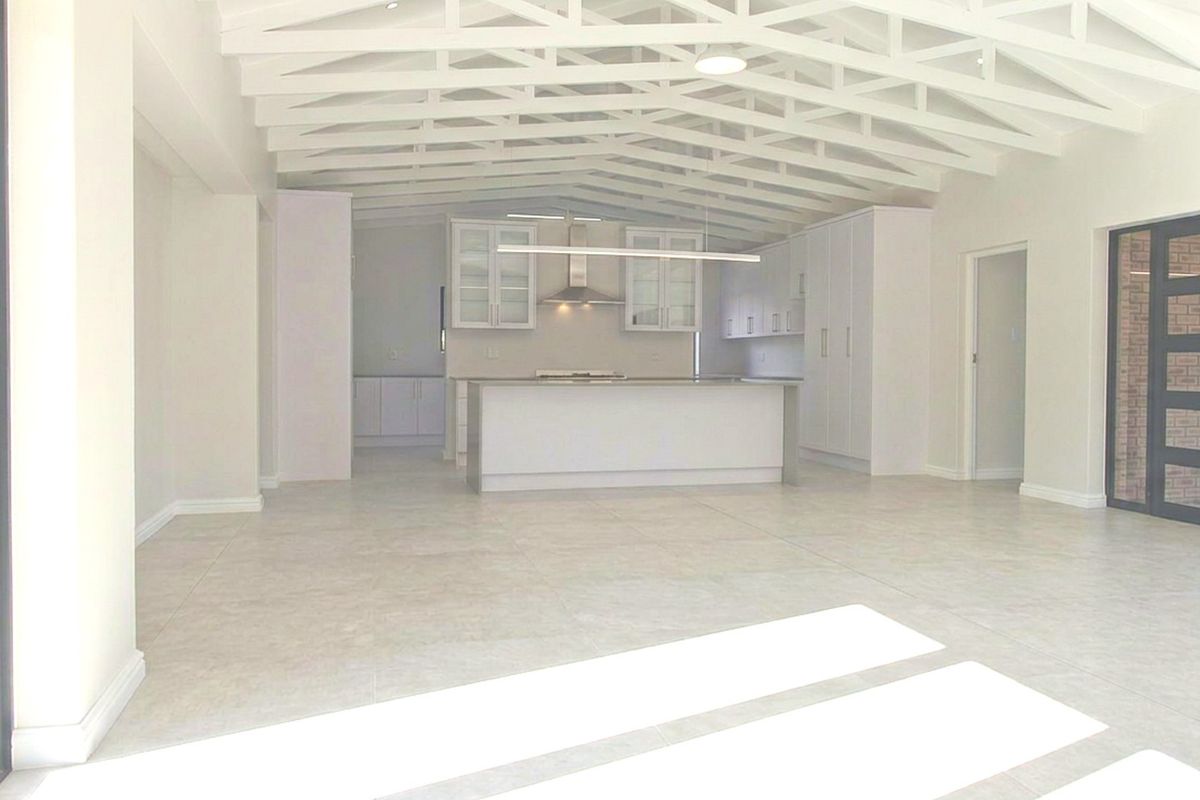 Modern 3 Bedroom, 2 Bathroom Home for Sale in Noorsekloof - Stylish New Build with Premium Finishes - Photo 4