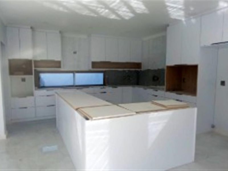 6 BEDROOM 6 BATHROOM MODERN HOUSE IN SANDOWN - Photo 5