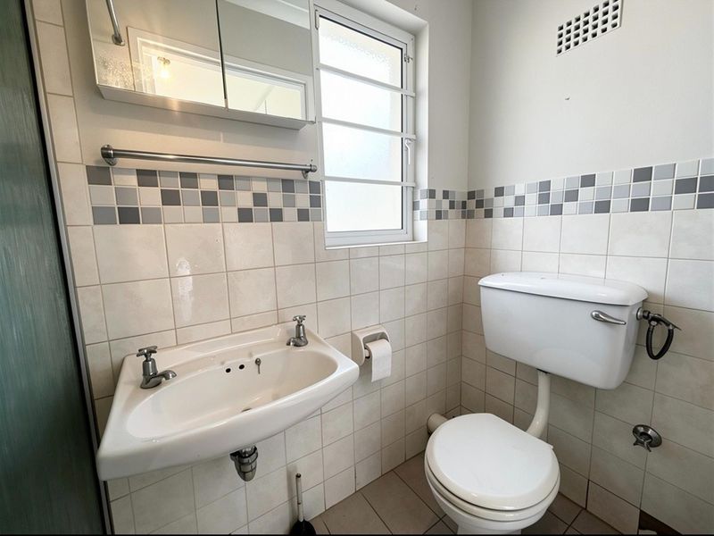 House To Rent in Edgemead, Goodwood - Photo 9