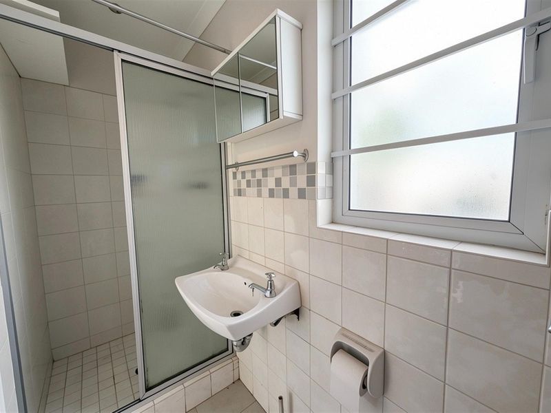 House To Rent in Edgemead, Goodwood - Photo 10