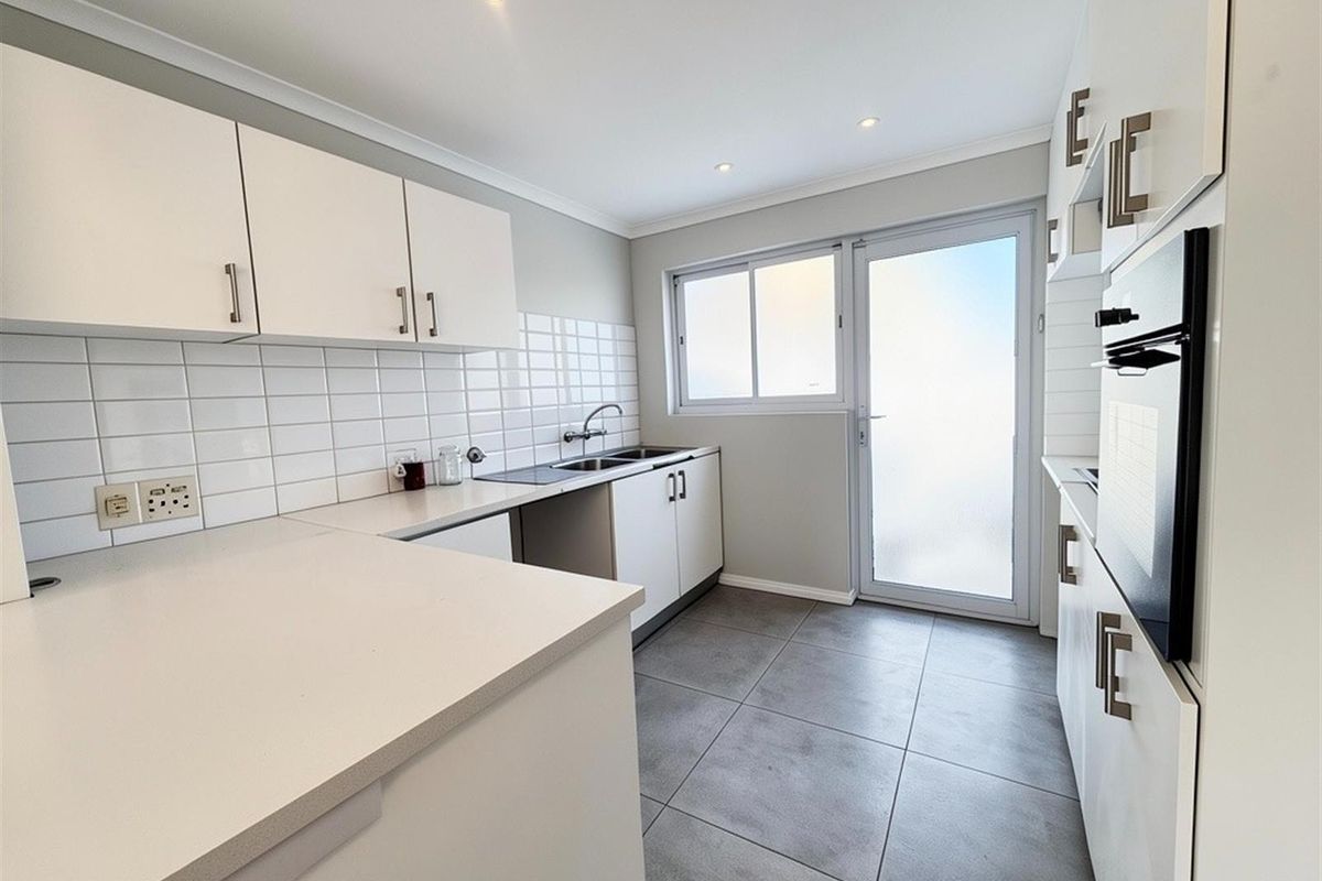 House To Rent in Edgemead, Goodwood - Photo 5