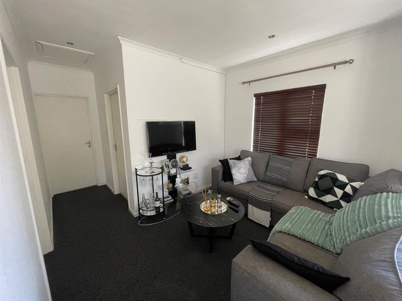 2 Bedroom Ground Floor Flat for Sale in Blue Downs | Belladonna Estate - Photo 3