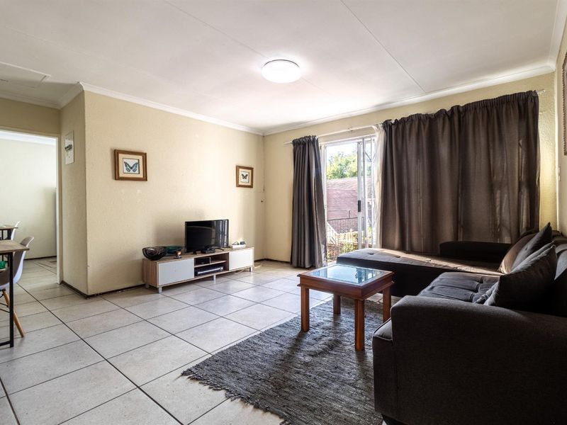 Fantastic 2-Bed Apartment in Morningside Hills, Sandton - Photo 8
