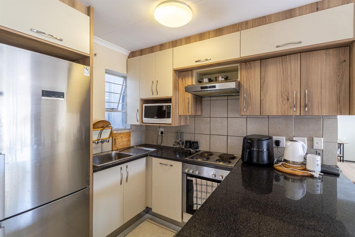 Fantastic 2-Bed Apartment in Morningside Hills, Sandton - Photo 5