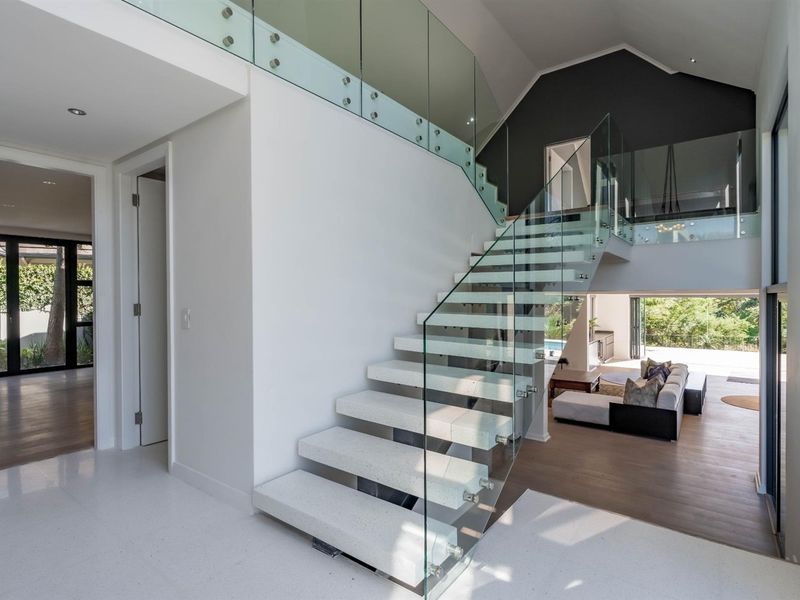 Spacious Entertainer’s Home with Conservancy Views and Flatlet - Photo 2