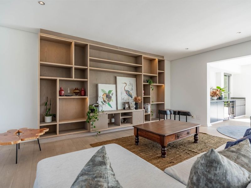 Spacious Entertainer’s Home with Conservancy Views and Flatlet - Photo 10