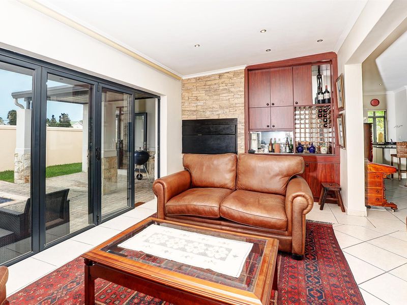 House For Sale in Welgevonden Estate, Durbanville - Photo 7