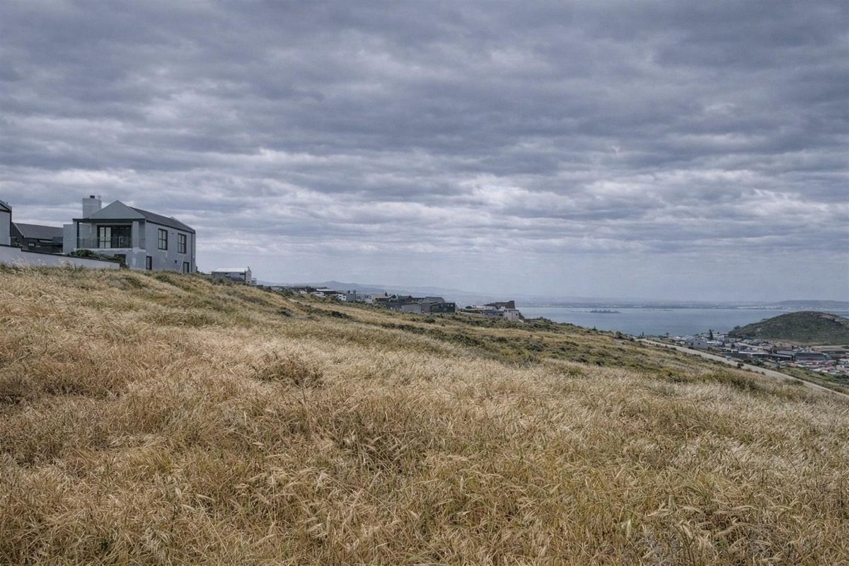 652m2 Vacant Stand for Sale in Hoogland Mountain Estate, Saldanha - Secure Coastal Living - Photo 2