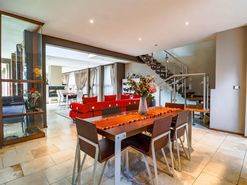 4 Bedroom House for sale in Bryanston, Sandton - Photo 9
