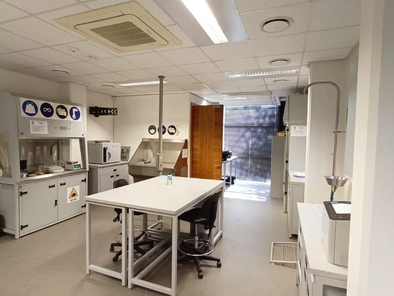 Commercial Property For Sale in Wapadrand, Pretoria - Photo 9