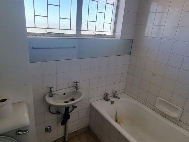 Studio Apartment To Rent in Kimberley - Photo 7