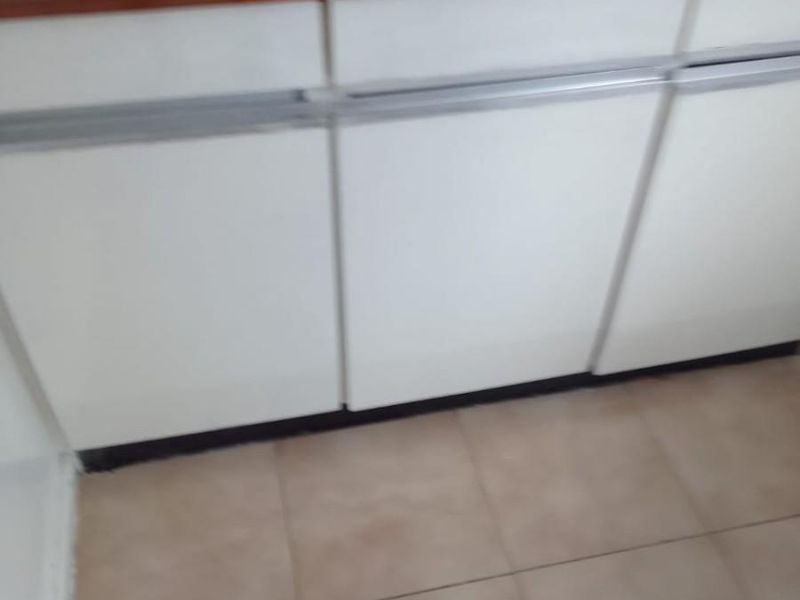 Studio Apartment To Rent in Kimberley - Photo 6