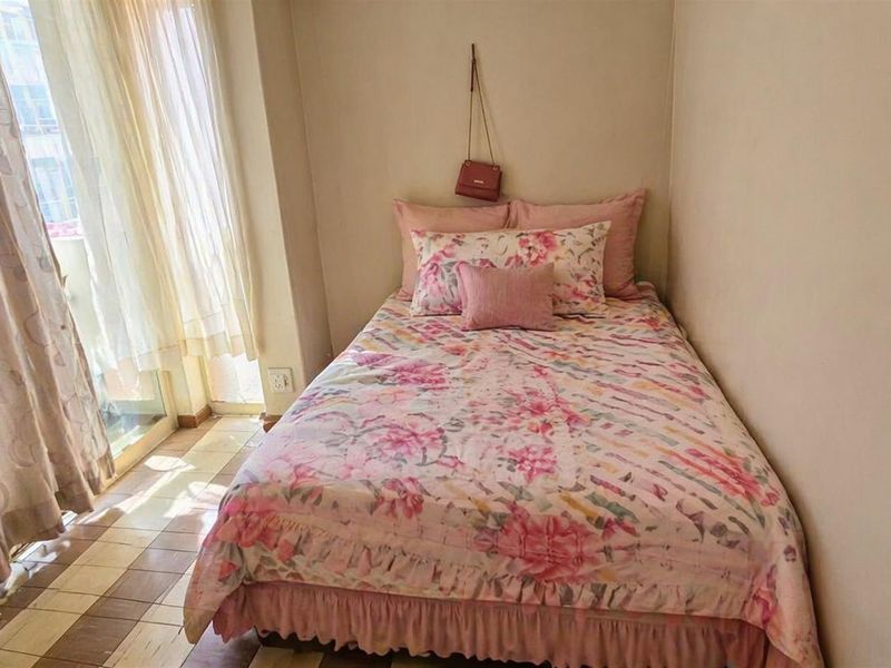 DELIGHTFUL APARTMENT - 1 -2BEDS. - Photo 8