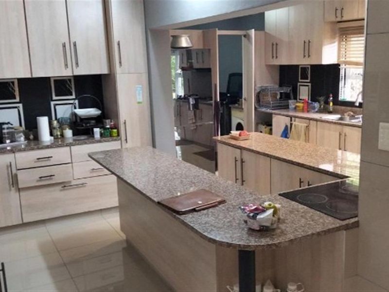 Fully furnished home For Sale in Sea Park, Port Shepstone, KwaZulu Natal - Photo 6