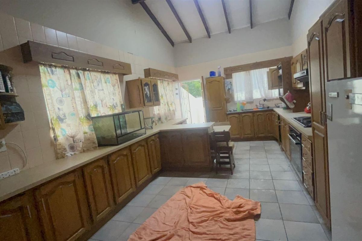 4-Bedroom Family Home For Sale in Sasolburg Central, Sasolburg - Photo 3