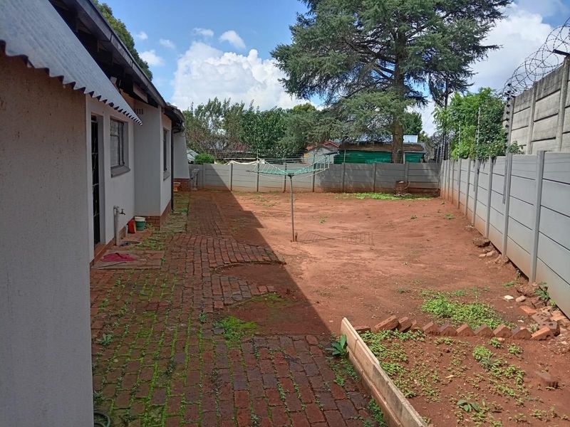 House To Rent in Weltevreden Park, Roodepoort - Photo 8