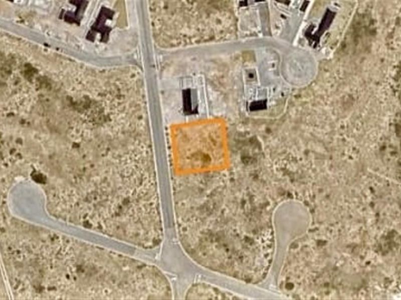 658m2 Stand with Sea Views in Secure Hoogland Mountain Estate - Photo 5