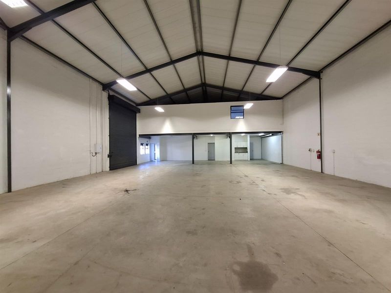 Modern 359 sqm Warehouse To Let in Rivergate - Photo 7