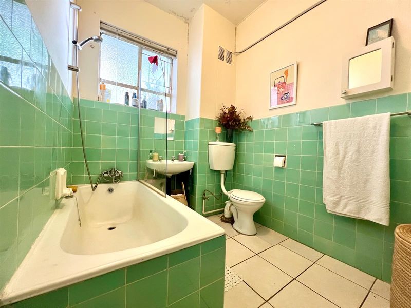 Spacious 1-Bedroom Apartment | Prime Location | Gautrain Access - Photo 9