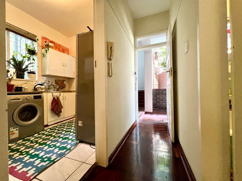 Spacious 1-Bedroom Apartment | Prime Location | Gautrain Access - Photo 6