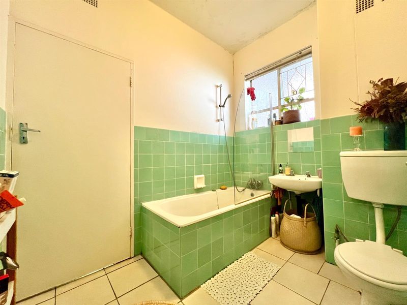 Spacious 1-Bedroom Apartment | Prime Location | Gautrain Access - Photo 10