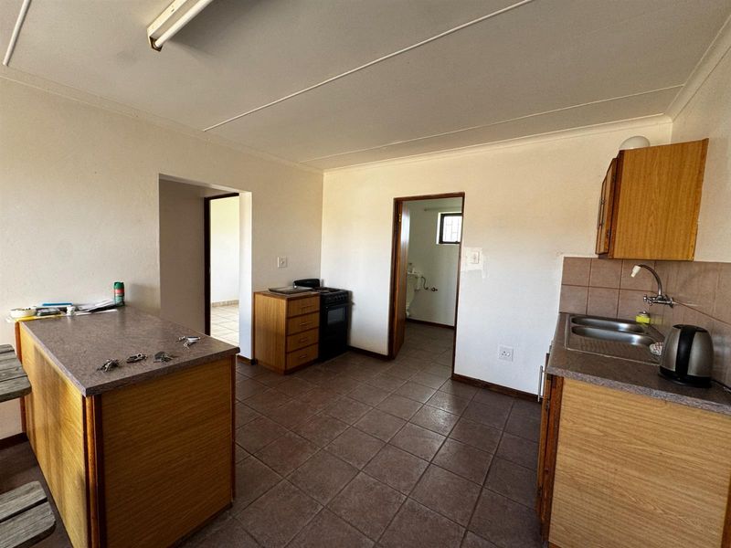 Two Homes on One Stand in Upper Heiderand - Exceptional Value and Rental Potential Pet-Friendly - Photo 10