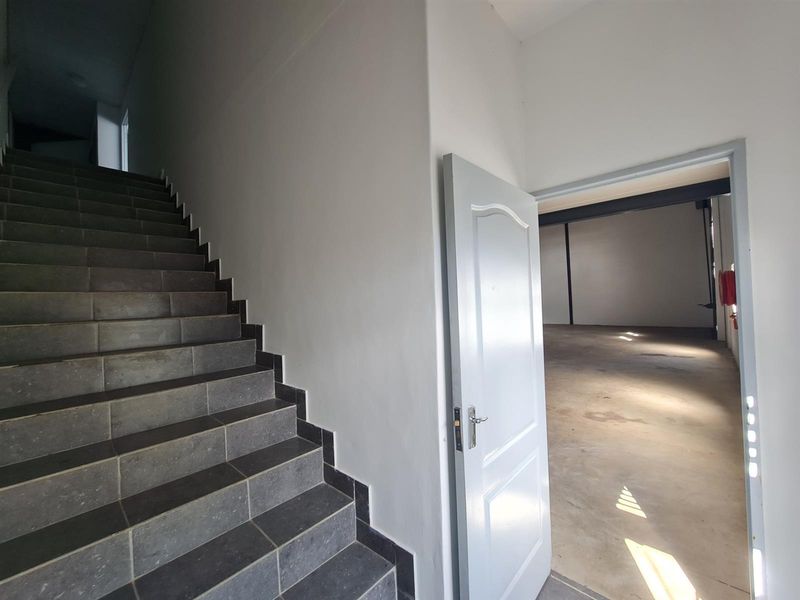 3Industrial Property To Rent in Rivergate, Milnerton - Photo 8