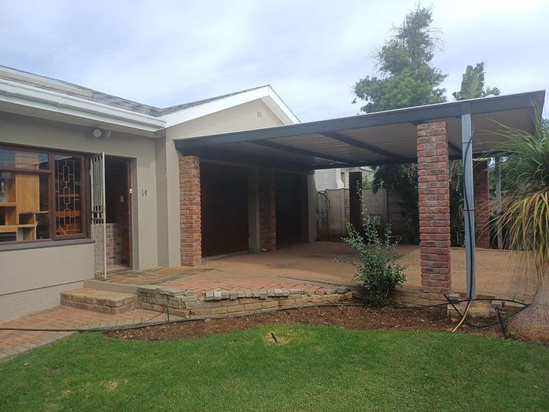 House For Sale in Riversdale - Photo 3