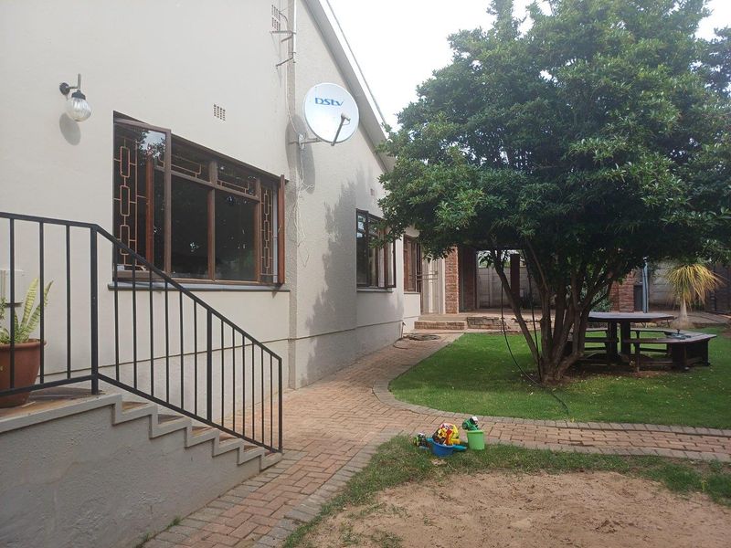 House For Sale in Riversdale - Photo 6