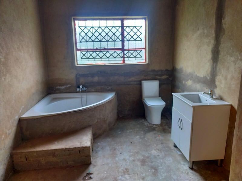 House For Sale in Thohoyandou Block M - Photo 4