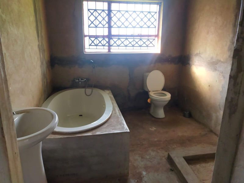 House For Sale in Thohoyandou Block M - Photo 5