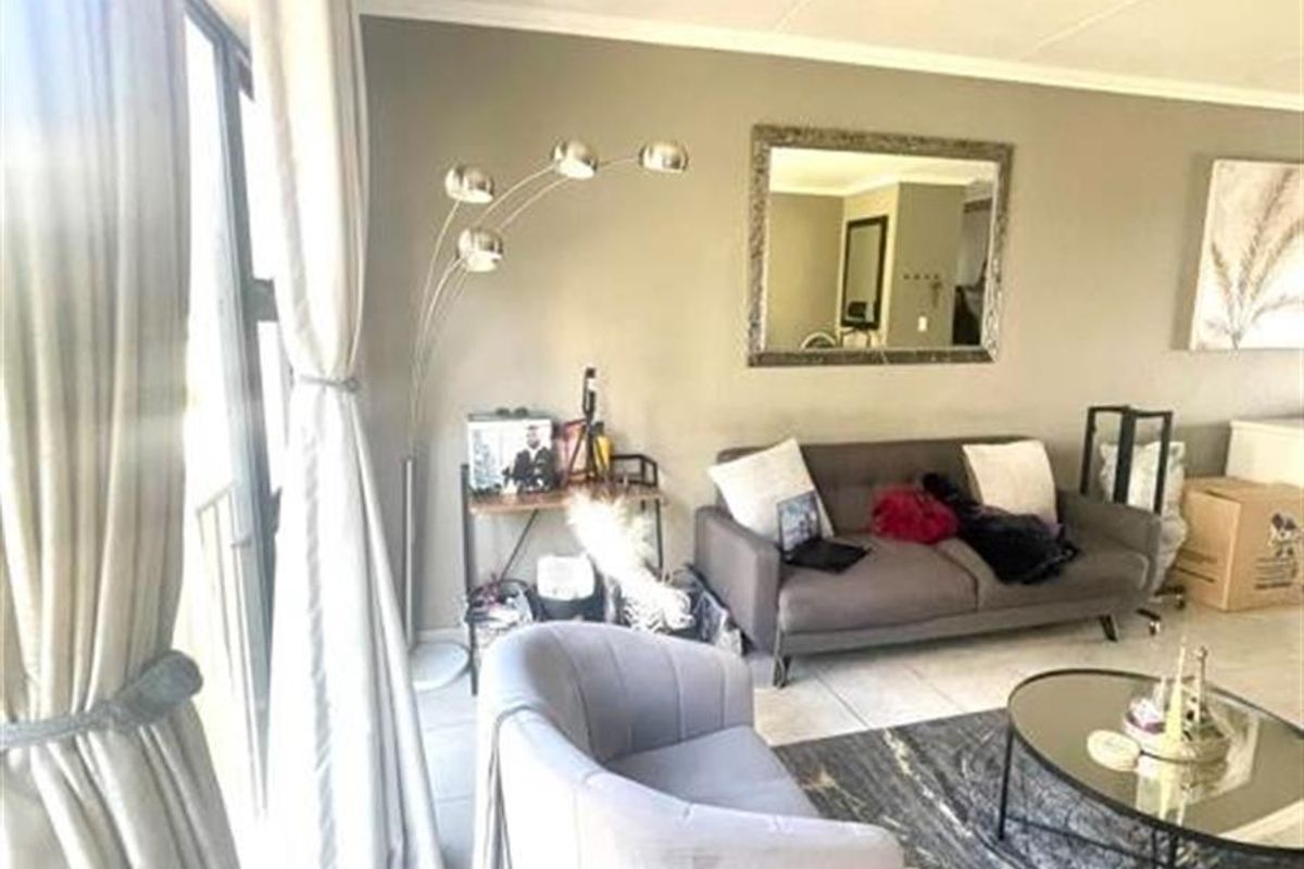2Bed,2Bath Apartment To Rent in Lonehill, Sandton - Photo 4