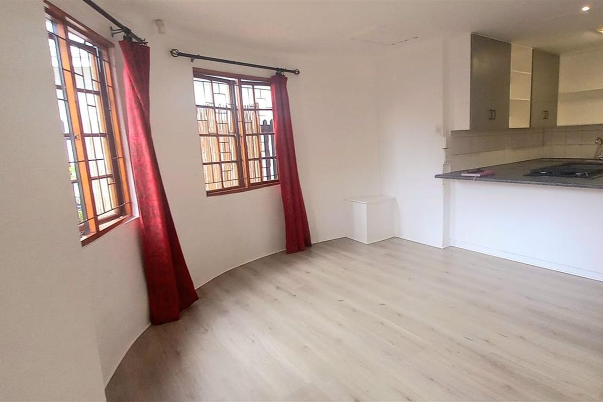 Lovely Garden Cottage for Rental in Hunters Home Knysna - Photo 3