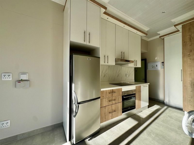 Secure Low-Maintenance Studio Retirement Apartment  in Mossel Bay Retirement and Village - Photo 10