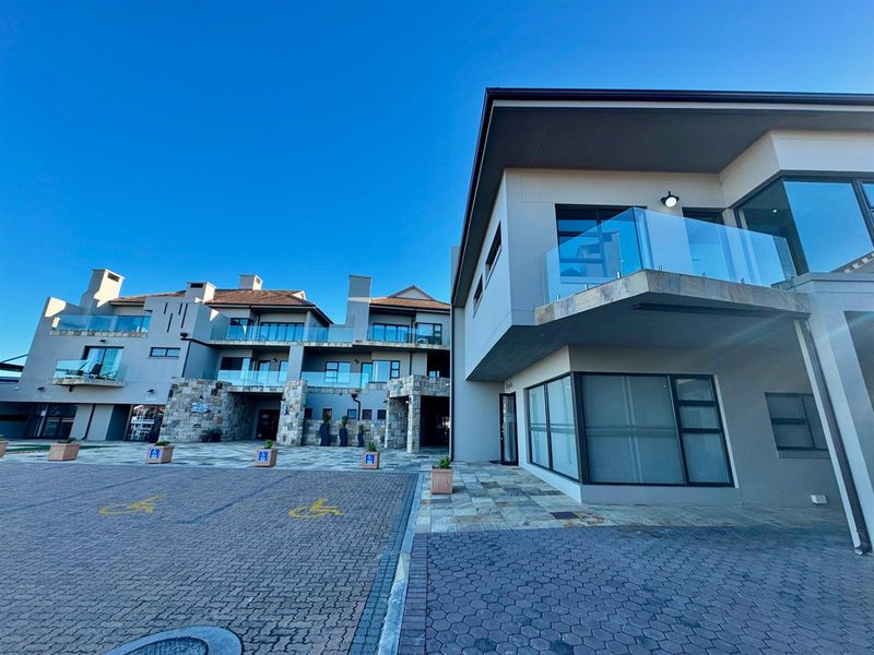 Secure Low-Maintenance Studio Retirement Apartment  in Mossel Bay Retirement and Village - Photo 6