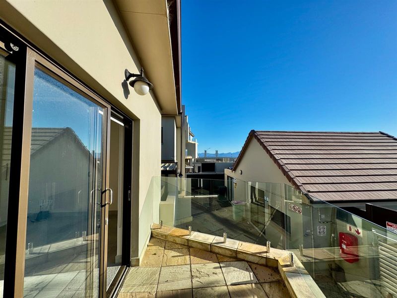 Secure Low-Maintenance Studio Retirement Apartment  in Mossel Bay Retirement and Village - Photo 4